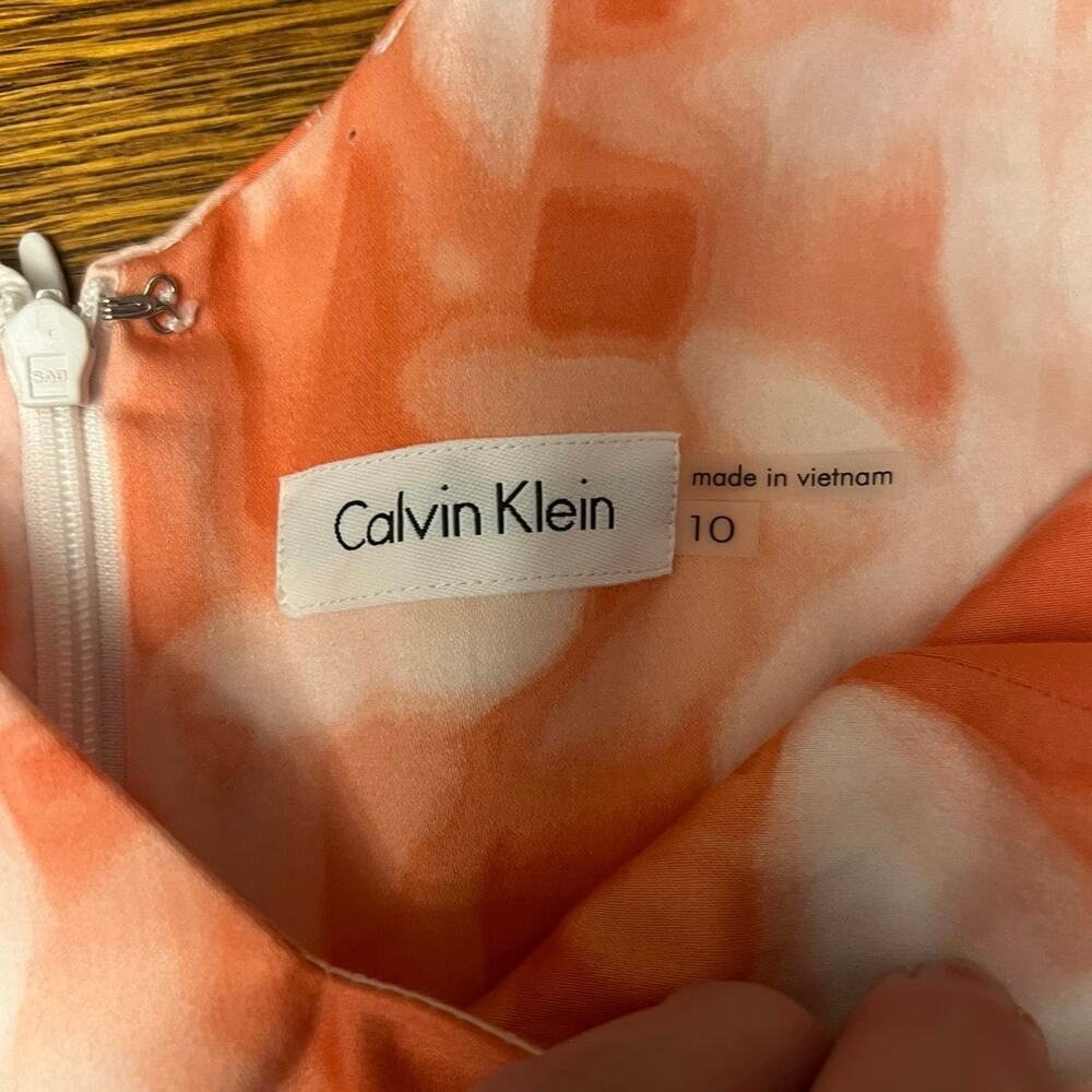 NWT Calvin Klein Size 10 Orange White Floral Pleated Belted Sleeveless Dress - Picture 3 of 9